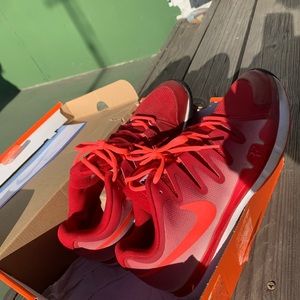 Nike Vapor Zoom RF Mens Tennis shoe - Size 9